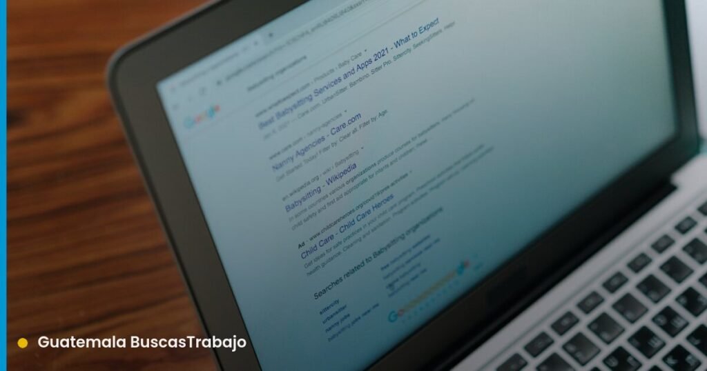 Trabajos de aseo y mantenimiento en Guatemala